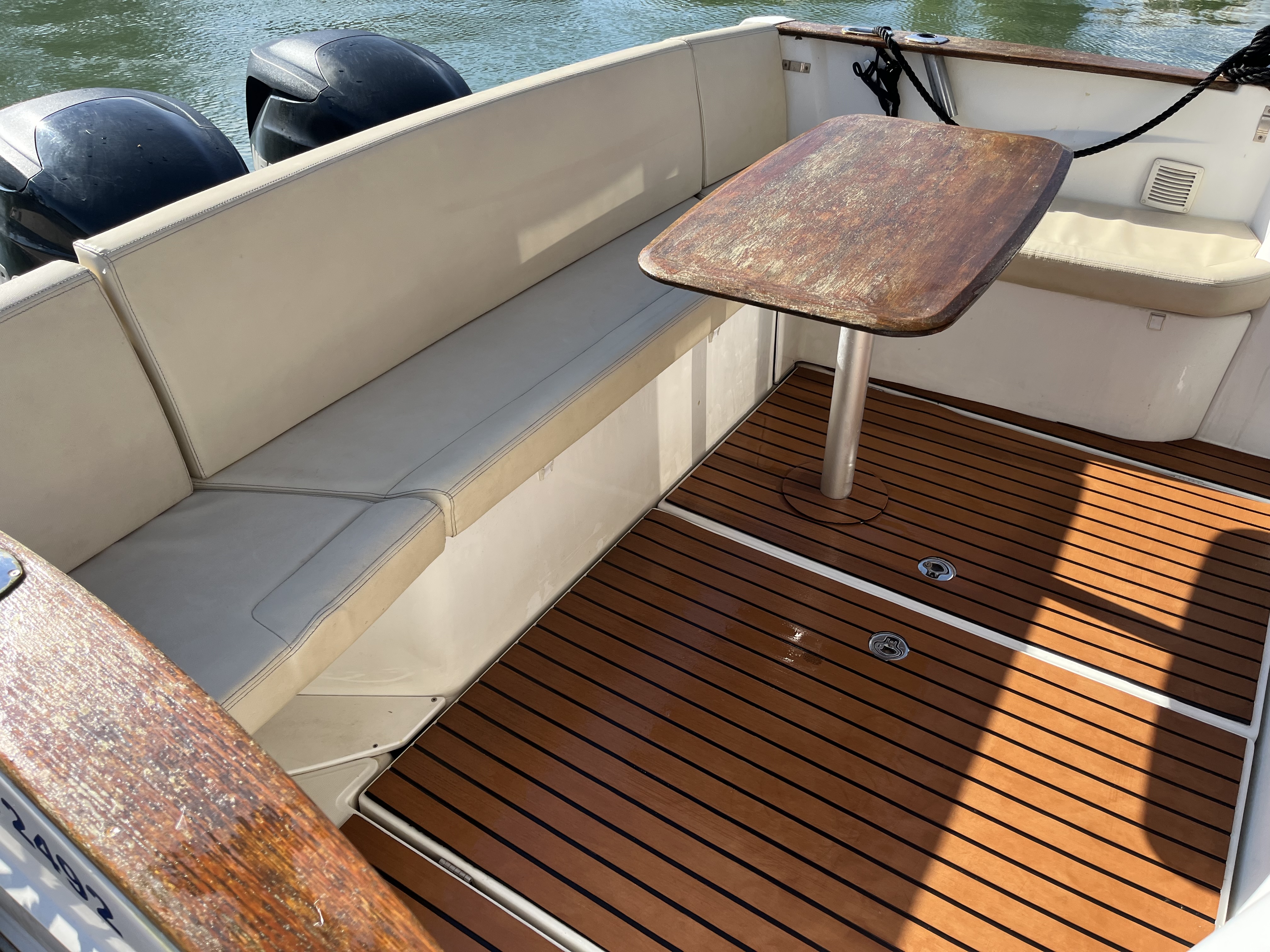 slider 12 Beneteau Antares 880